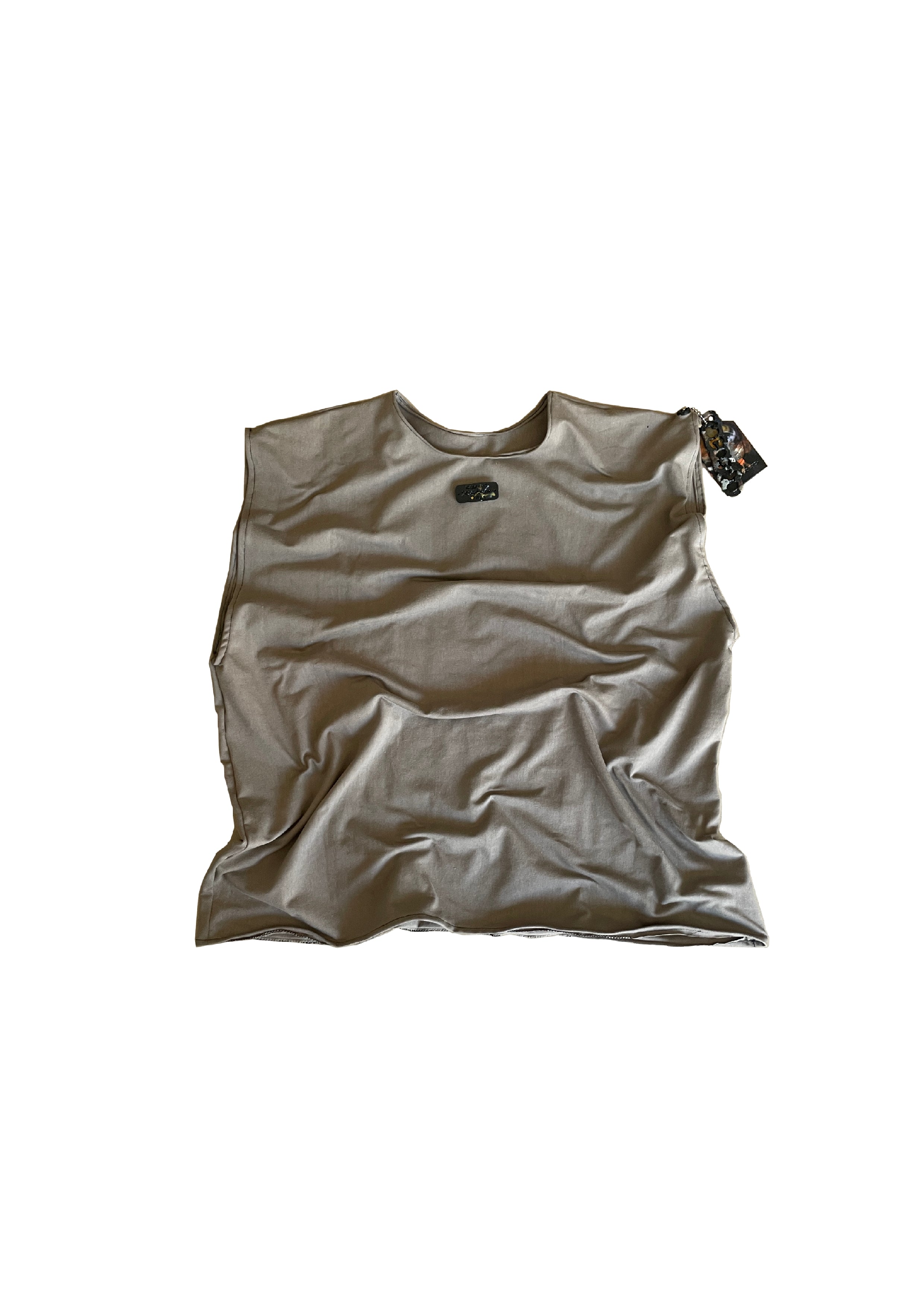 Men's tan sleeveless short length T